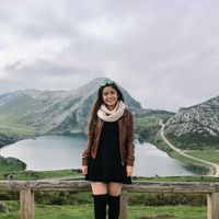 María Leal&#39;s Photo