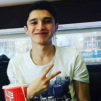 Fotos de Abdulloev Manuchehr