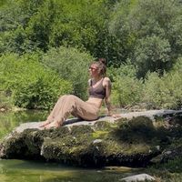 Rebecca Adam的照片