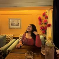 anshika bathwal的照片