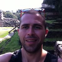 Héctor Alvarez de Celis的照片