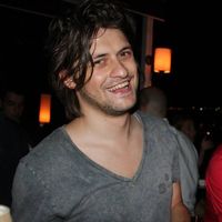 Mustafa Kaplan的照片