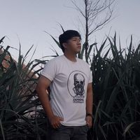 Édo Lorian的照片