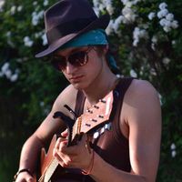 Majus Takas的照片