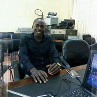 Ssentyabuke Jolly的照片