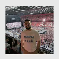 Azeddine El的照片