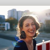 kate sutherland的照片