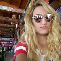 Kübra Kaplan的照片