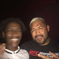 Agape Phiri的照片