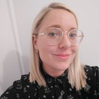 Agathe Bernier的照片