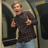 Harry Hickey的照片