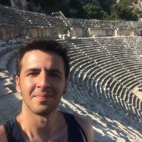 Erdem Çomut的照片