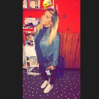 Sabrina Ninouche's Photo