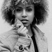 Mikaela James's Photo