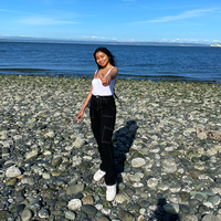 Camilia Johari的照片