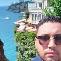 Housni Tupàc的照片