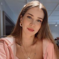 Esra Öztürk's Photo