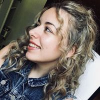 Monika Azdejković的照片