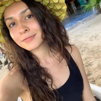 Alejandra Lara的照片