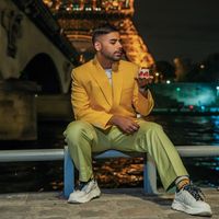 Manu Dheeraj's Photo