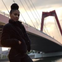 Ashley  Thomas的照片