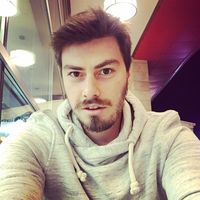 Gorkem Altınova的照片