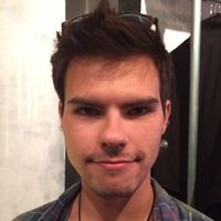 Michael Stapleton的照片