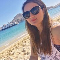 Perla Estrada的照片