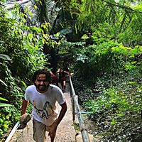 Turan Pinar的照片