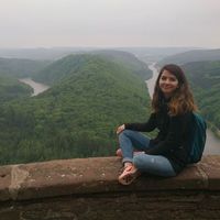 Özgün Salı的照片