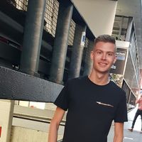 Jake Andrew的照片