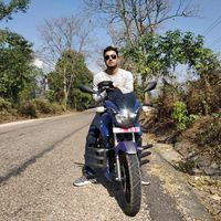 Biebek Chamlagain的照片