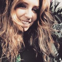 Haley Tarzia's Photo