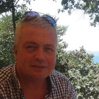 Okan Eryener的照片