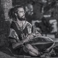 Raphael Ribbert的照片