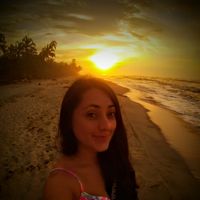 Vivian Acuña的照片