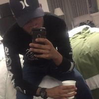 Brandon Bryant的照片