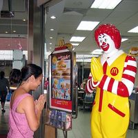 Elaine Olivares's Photo