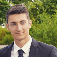 Dustin Klebe的照片