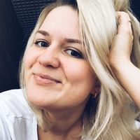 Polina Ogarkova's Photo