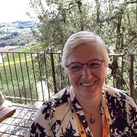 Catherine Delfosse的照片