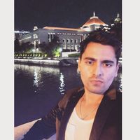 Usman Ahmed的照片