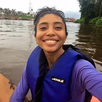 Lia Mahyalu的照片