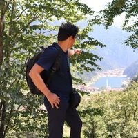 M Anwar Omid的照片