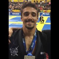 Arthur Mariath的照片