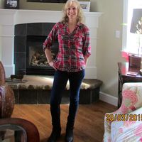 Martha Bost的照片