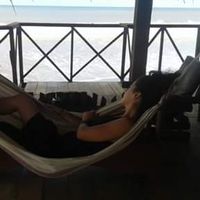 Ele Hernandez的照片