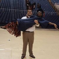 Folake Owoloja的照片