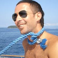 Sebastian Santiago的照片