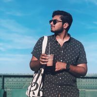 Karan Saxena's Photo